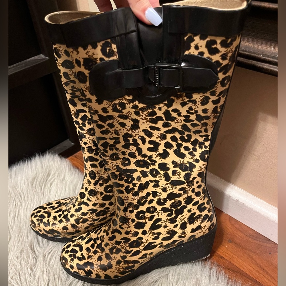 Cheetah rain boots 🆕